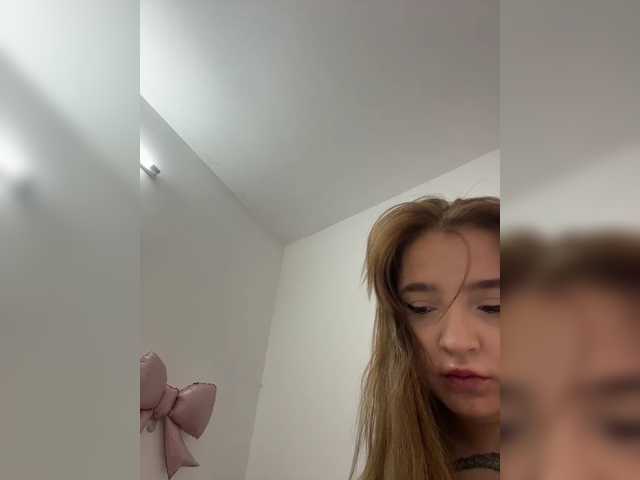 модель LittleDelora
