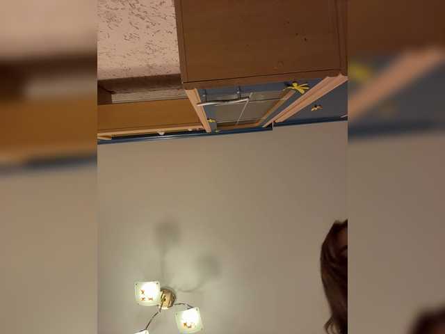  LittleDelora chat room