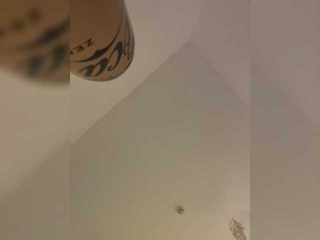 LittleDelora live cam on BongaCams
