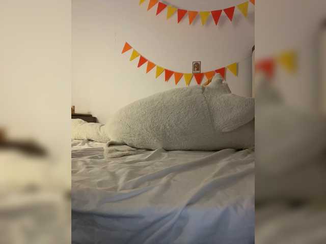 LittleDelora live cam on BongaCams