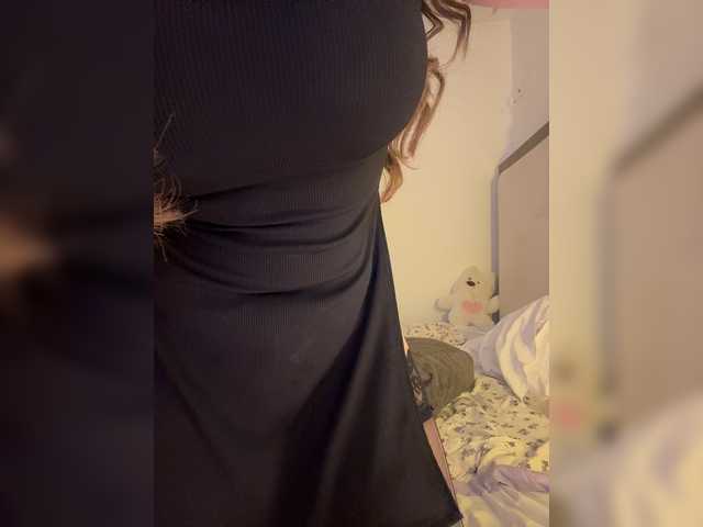 LittleDelora live cam on BongaCams