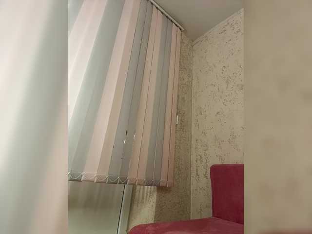 LittleDelora's BongaCams show and profile