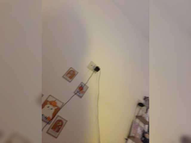 LittleDelora live cam on BongaCams