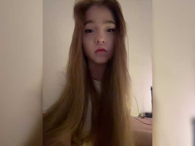 LittleDelora live cam on BongaCams