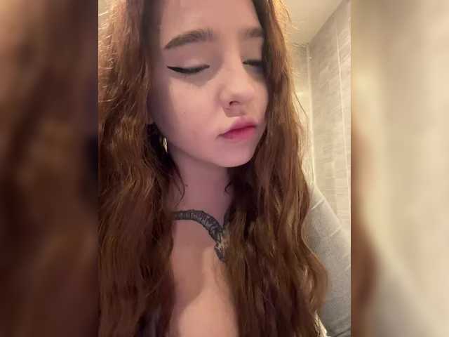 LittleDelora's BongaCams profile