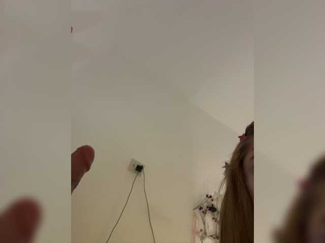 LittleDelora live cam on BongaCams