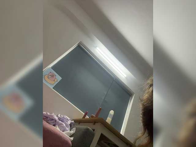 LittleDelora live cam on BongaCams