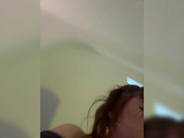 LittleDelora live cam on BongaCams
