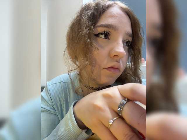 littledelora cam belle