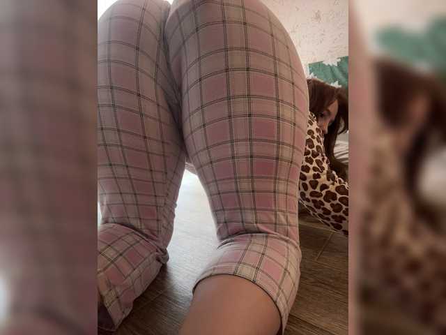  LittleDelora chat room