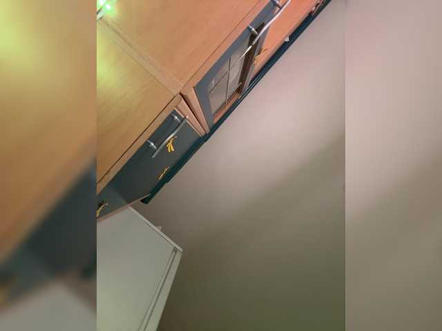 LittleDelora's BongaCams profile