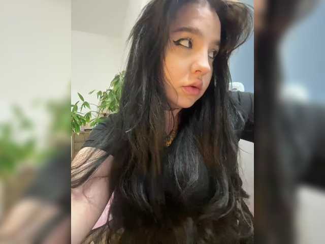 LittleDelora на llcam
