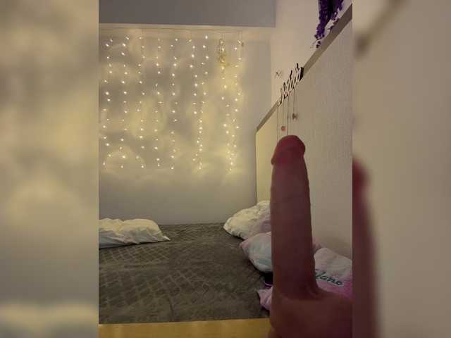 LittleDelora live cam on BongaCams