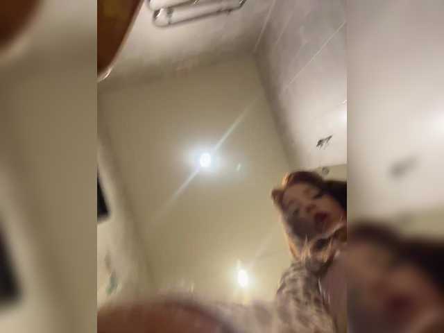  LittleDelora chat room