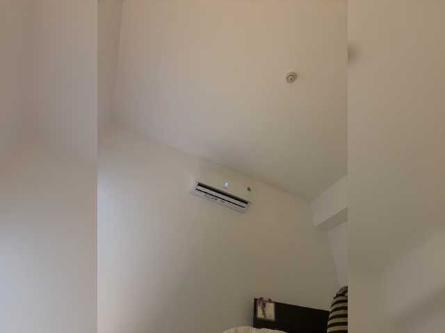 LittleDelora live cam