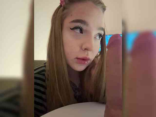 adult cam porn LittleDelora