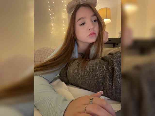 LittleDelora Sex Cam Show