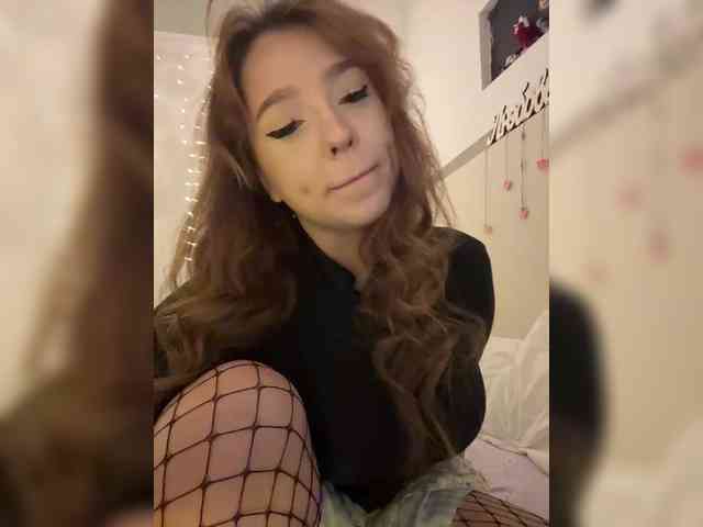 LittleDelora Sex Cam Show