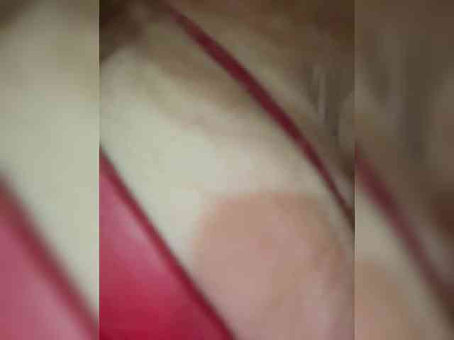 LittleDilara webcam