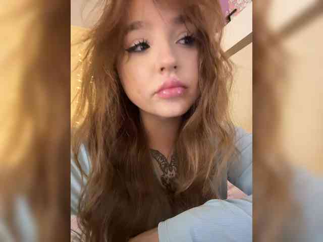 LittleDelora Sex Cam Show