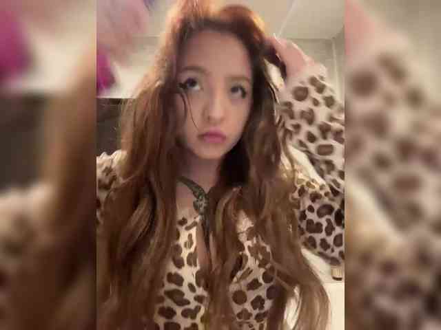 Модель: LittleDelora