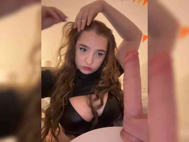 Модель: DilaraSecret