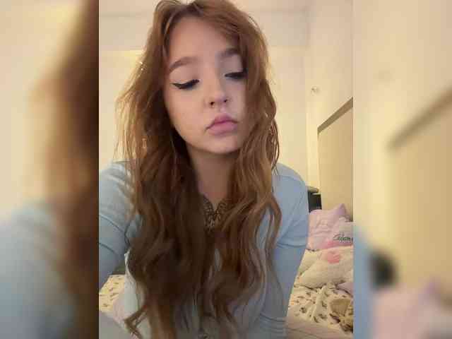 LittleDelora Sex Cam Show