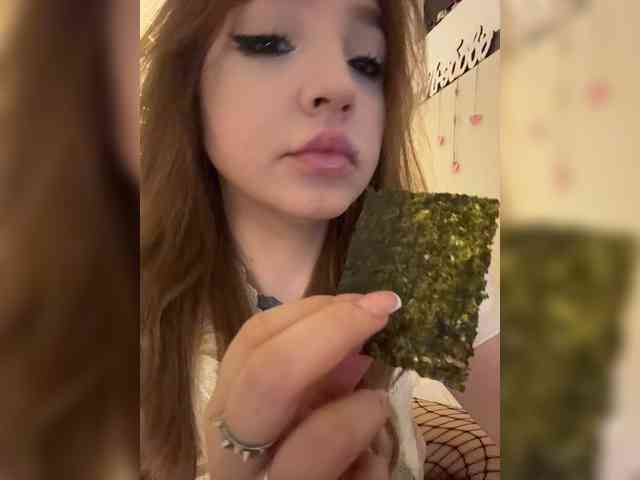 LittleDelora Sex Cam Show