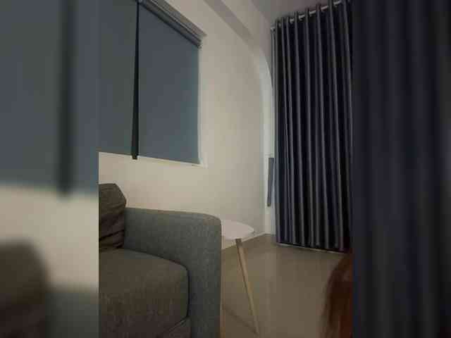 LittleDilara webcam