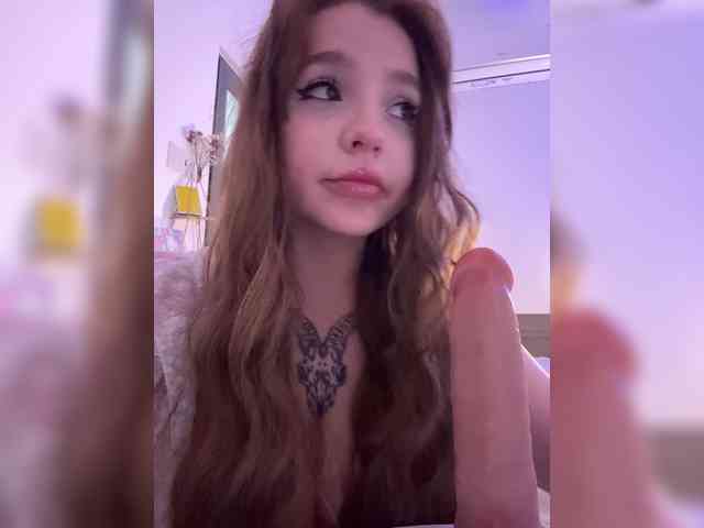 Dilarasecret's cam show statistics and live stream