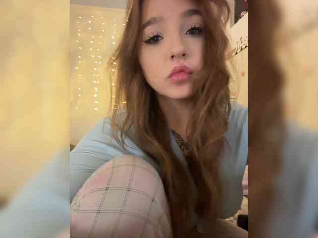 LittleDelora Sex Cam Show