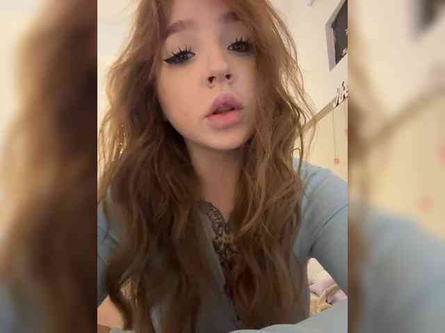 LittleDelora Sex Cam Show
