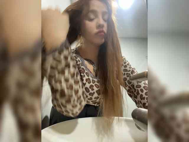 LittleDelora LittleDelora