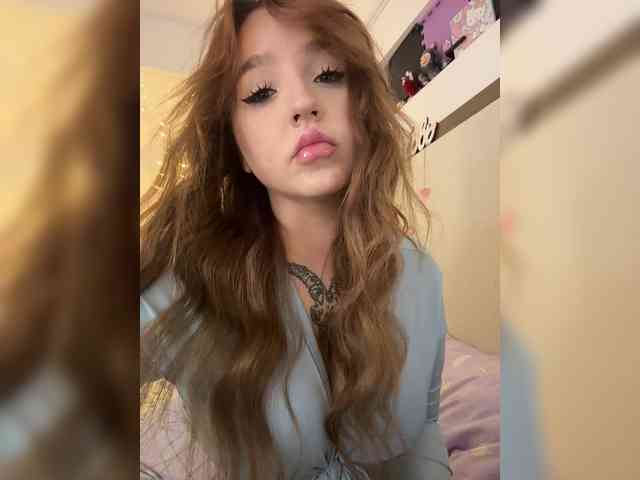 LittleDelora Sex Cam Show