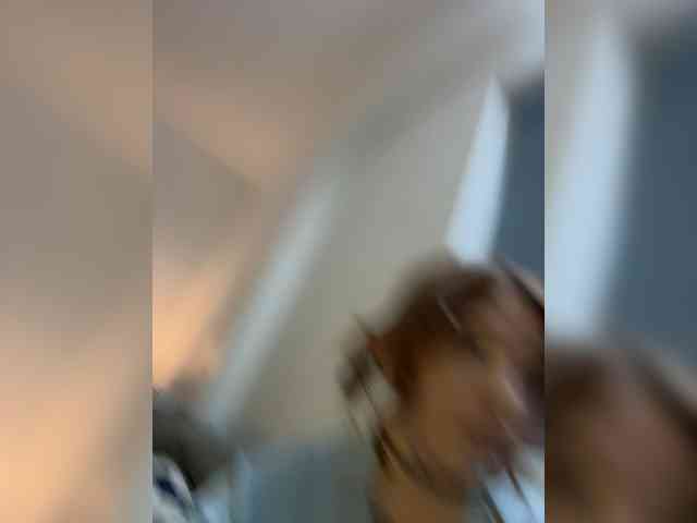 LittleDilara webcam