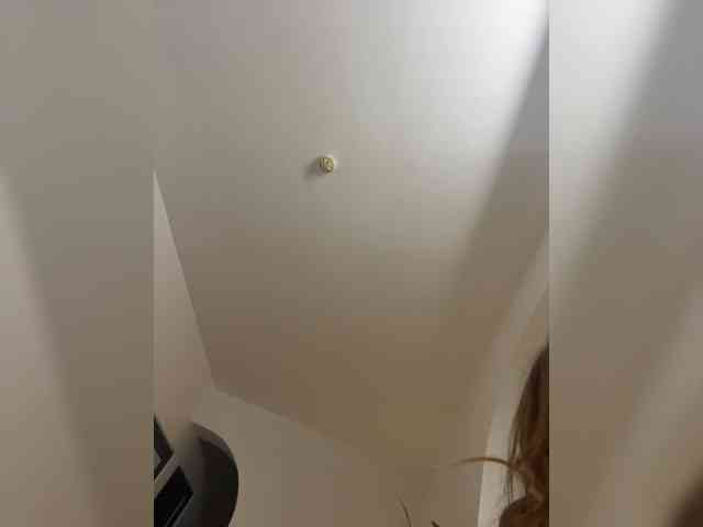 LittleDilara webcam