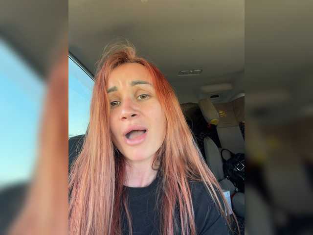 monmarter9339 live cam on UnifiedCams