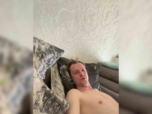 monmarter9339 Live Webcam on BongaCams