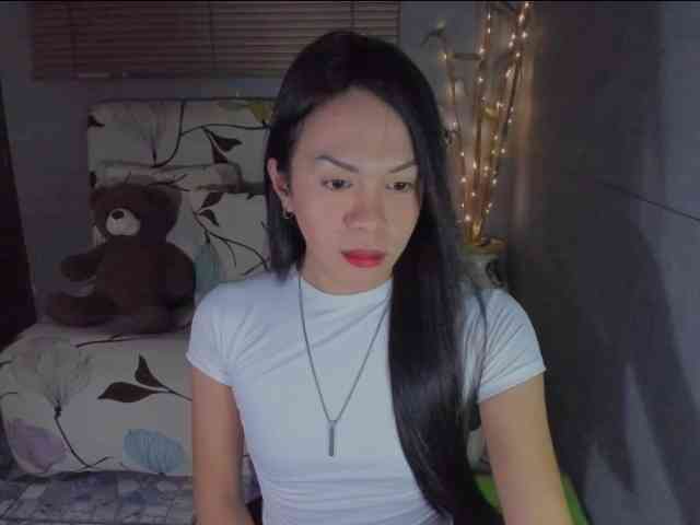 RoseBud29 Live Webcam on BongaCams