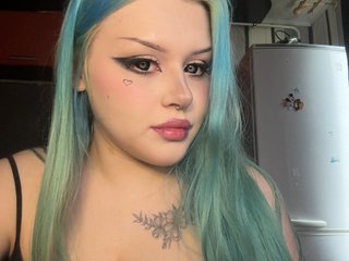 Miss_Nestle Porn Show