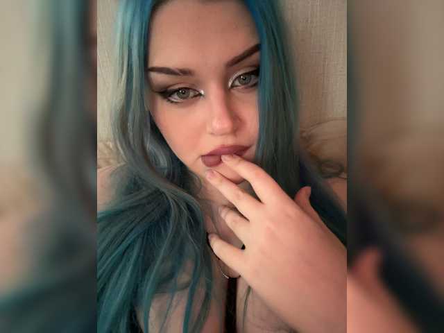 RinaPorchw's BongaCams show and profile