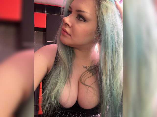 RinaPorchw live cam on BongaCams
