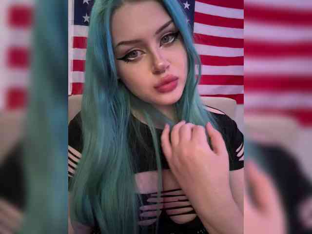 Miss_Nestle webcam