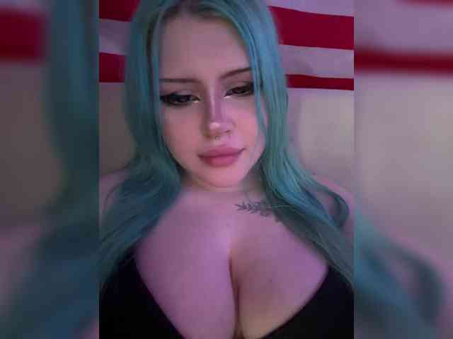 Miss_Nestle webcam
