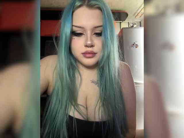 Miss_Nestle webcam