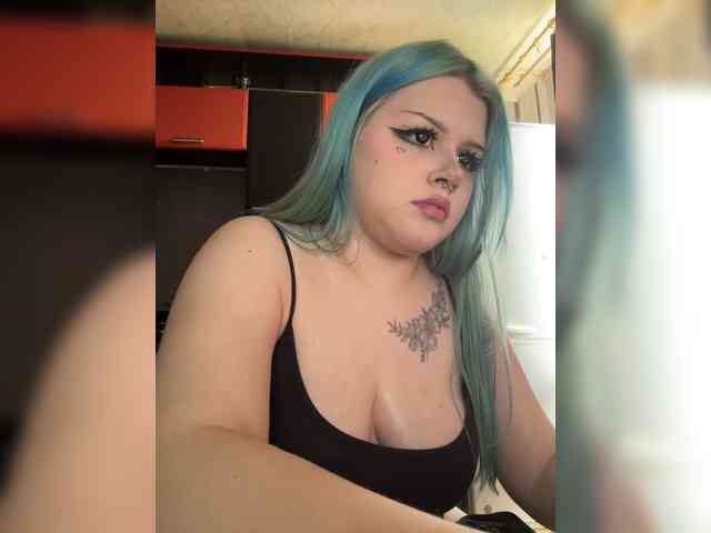 Miss_Nestle webcam