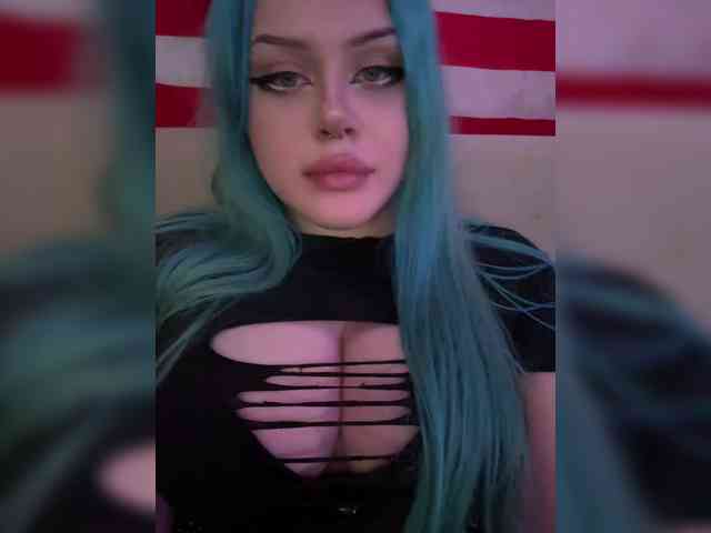 Miss_Nestle webcam