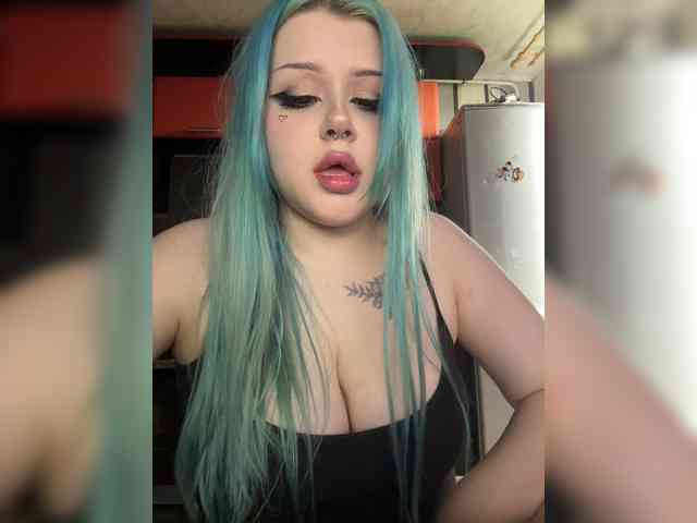 Miss_Nestle webcam
