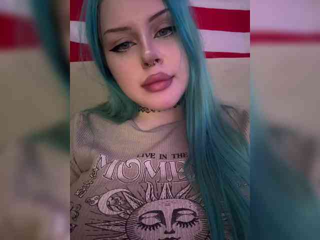 Miss_Nestle webcam