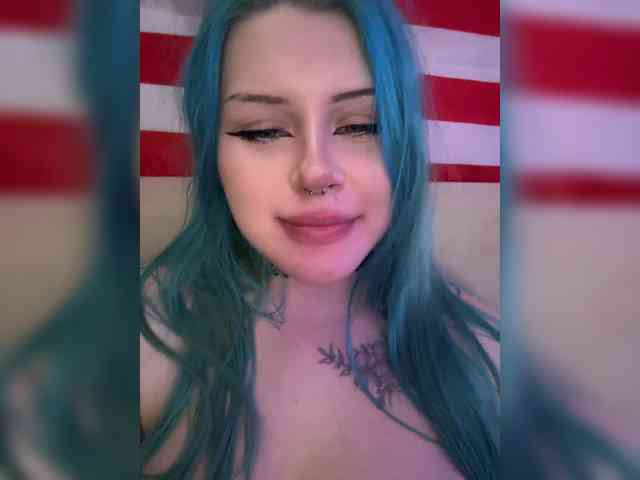Miss_Nestle webcam